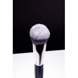 BLUSH BRUSH